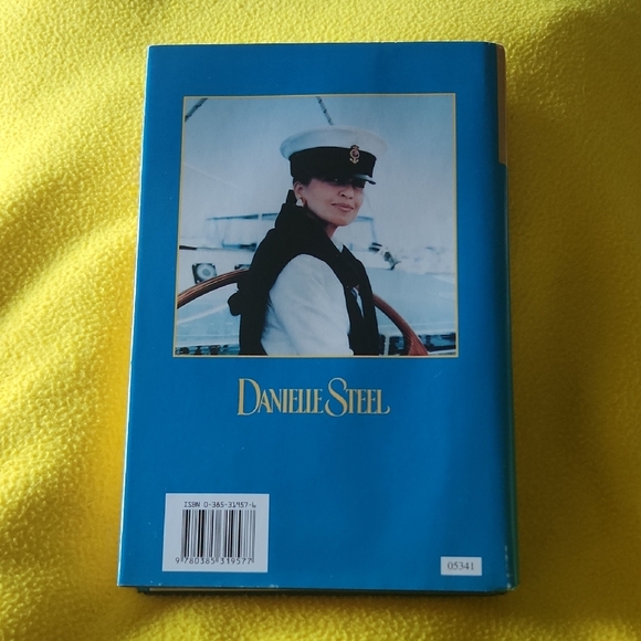 Danielle Steel 'Bittersweet' Book - Picture 2 of 3